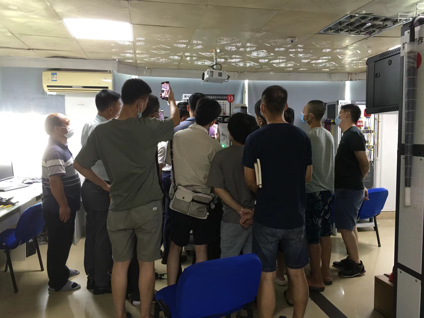 北京智能樓宇管理員培訓哪家做？凱源恒潤北京監(jiān)控安裝工程公司培訓現場火爆！