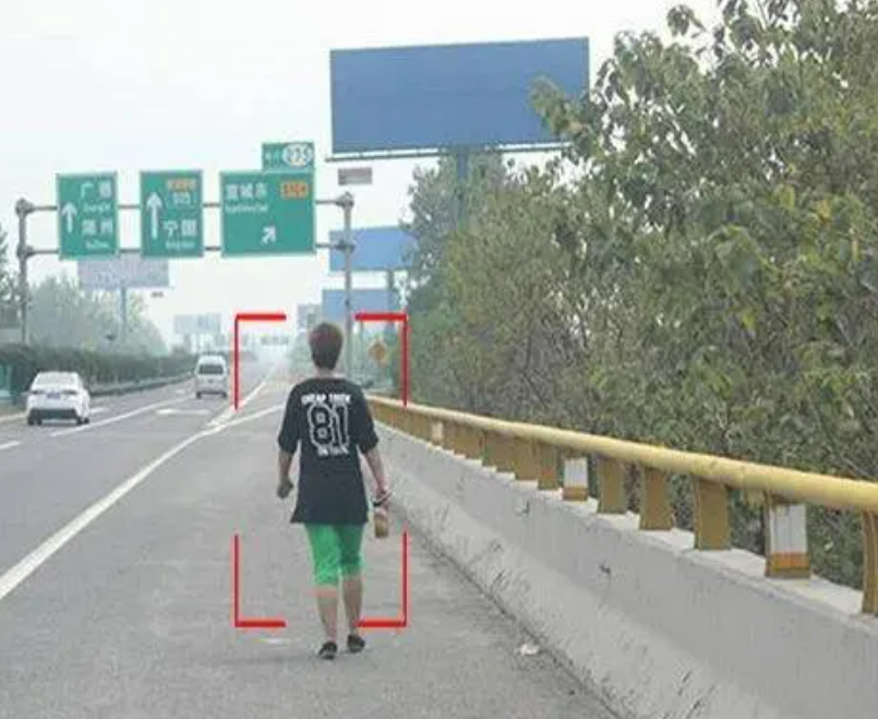 北京高速公路行人識(shí)別系統(tǒng)多少錢一套？凱源恒潤(rùn)北京監(jiān)控安裝工程公司專業(yè)從事 行人非