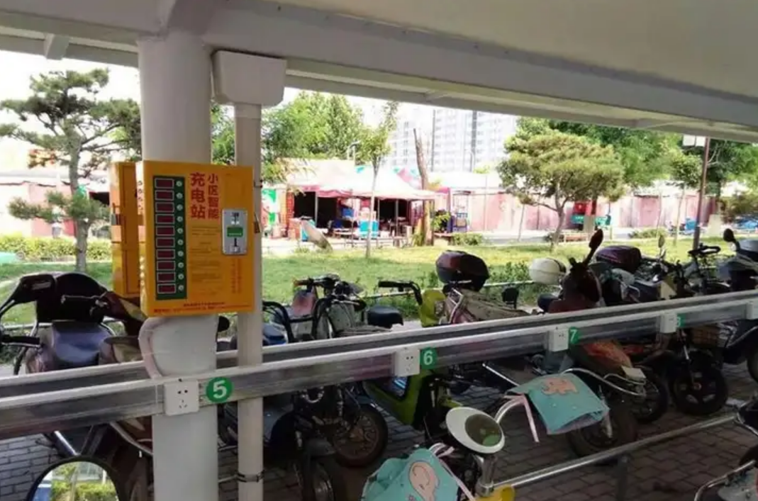 北京小區(qū)智能充電樁安裝找凱源恒潤北京監(jiān)控安裝工程公司，專業(yè)安裝技術(shù)讓人望塵莫及！